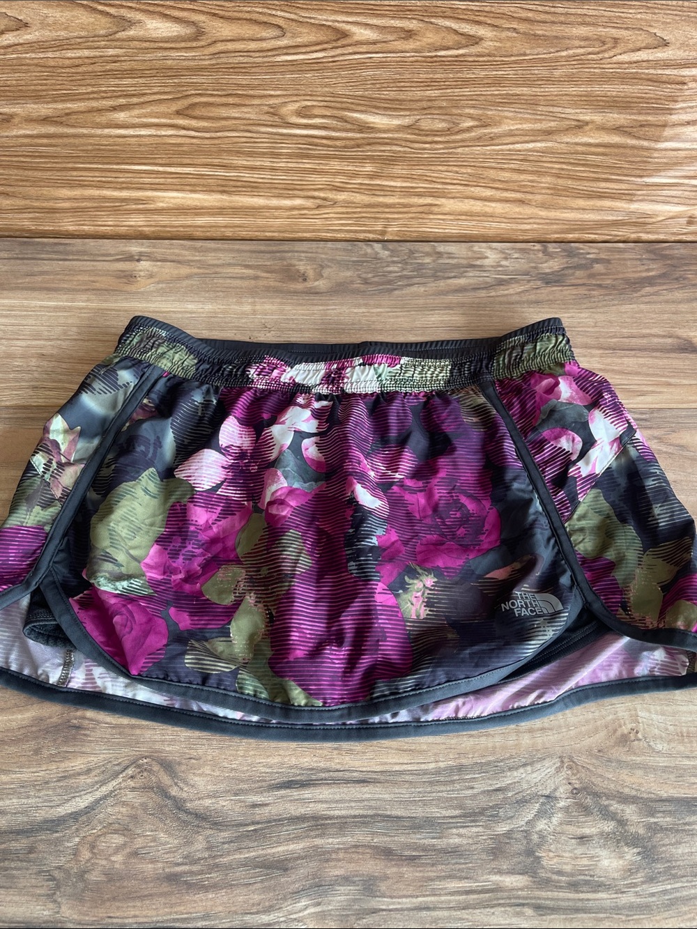 Pre-owned The North Face Women's Pink Purple Floral Skort Shorts Flash Dry SizeM